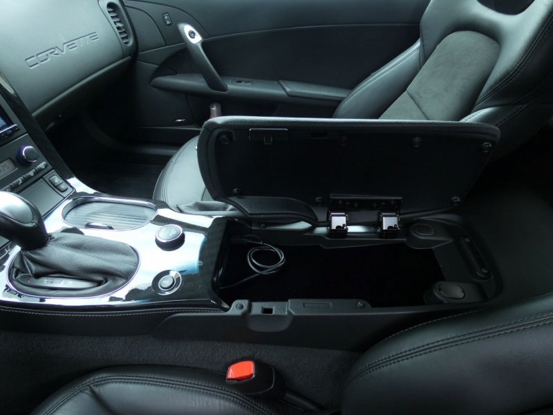 シボレー コルベット ｸﾞﾗﾝｽﾎﾟｰﾂ　2013年ﾓﾃﾞﾙ 正規D車 黒革 ｼｰﾄﾋｰﾀｰ ﾅﾋﾞTV HUD Bｶﾒﾗ ETC Borlaﾏﾌﾗｰ　2年保証