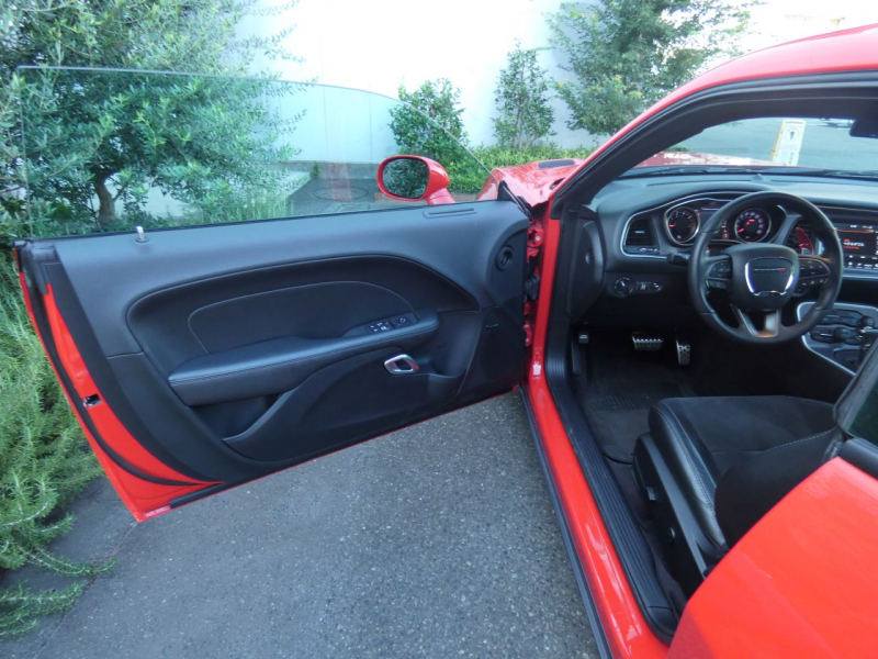 ダッジ チャレンジャー ｽｷｬｯﾄﾊﾟｯｸ ﾜｲﾄﾞﾎﾞﾃﾞｨ　2019年ﾓﾃﾞﾙ ﾃｸﾉﾛｼﾞｰｸﾞﾙｰﾌﾟ 黒ｺﾝﾋﾞ革 ｼｰﾄﾋｰﾀｰ&ｸｰﾗｰ ｻﾝﾙｰﾌ harman/kardon Bｶﾒﾗ　2年保証