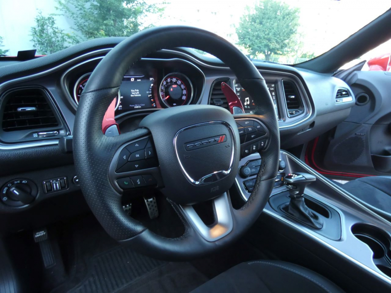 ダッジ チャレンジャー ｽｷｬｯﾄﾊﾟｯｸ ﾜｲﾄﾞﾎﾞﾃﾞｨ　2019年ﾓﾃﾞﾙ ﾃｸﾉﾛｼﾞｰｸﾞﾙｰﾌﾟ 黒ｺﾝﾋﾞ革 ｼｰﾄﾋｰﾀｰ&ｸｰﾗｰ ｻﾝﾙｰﾌ harman/kardon Bｶﾒﾗ　2年保証