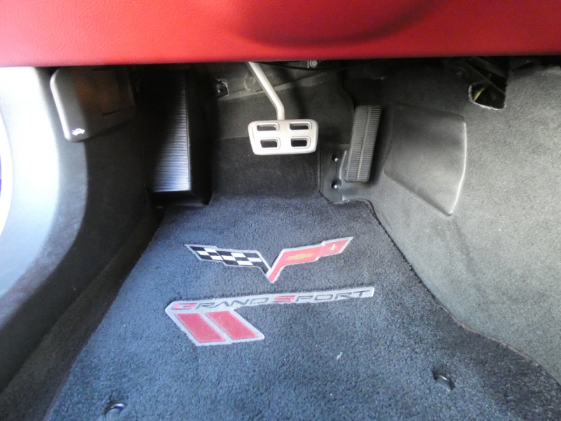 シボレー コルベット ｸﾞﾗﾝｽﾎﾟｰﾂ　新並 2010年ﾓﾃﾞﾙ 赤革 ｼｰﾄﾋｰﾀｰ Borlaﾏﾌﾗｰ HUD HID ﾅﾋﾞTV BOSE ETC　2年保証