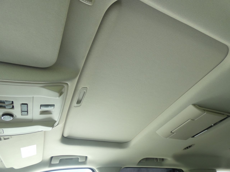 キャデラック エスカレード ﾌﾟﾚﾐｱﾑ　2015年ﾓﾃﾞﾙ 正規D車ｼｪｰﾙﾚｻﾞｰ ｼｰﾄﾋｰﾀｰ&ｸｰﾗ ｻﾝﾙｰﾌ ACC LEDﾗｲﾄ 社外24ｲﾝﾁAW　2年保証