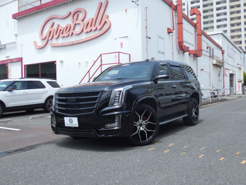 キャデラック エスカレード ﾌﾟﾚﾐｱﾑ　2015年ﾓﾃﾞﾙ 正規D車ｼｪｰﾙﾚｻﾞｰ ｼｰﾄﾋｰﾀｰ&ｸｰﾗ ｻﾝﾙｰﾌ ACC LEDﾗｲﾄ 社外24ｲﾝﾁAW　2年保証