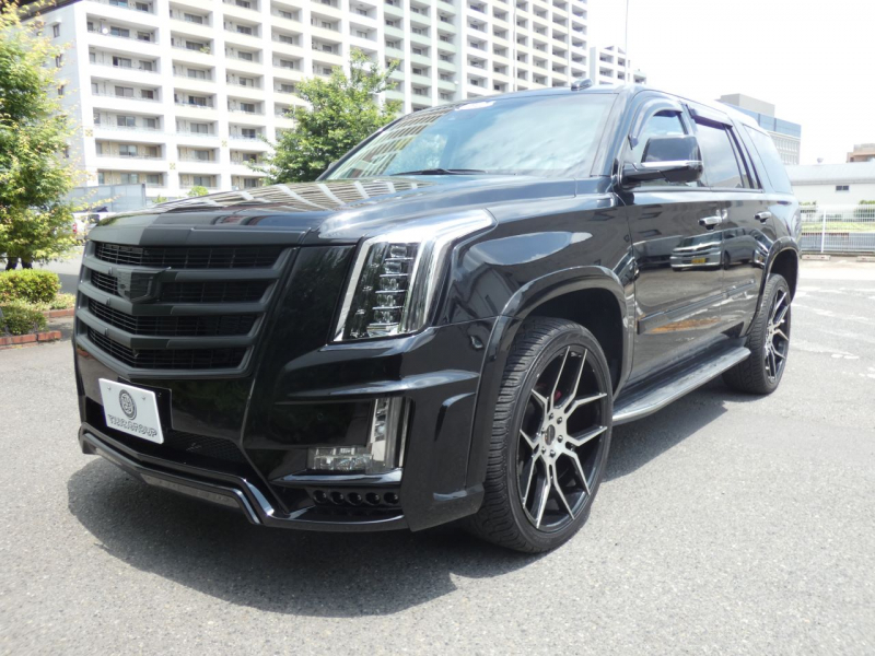 キャデラック エスカレード ﾌﾟﾚﾐｱﾑ　2015年ﾓﾃﾞﾙ 正規D車ｼｪｰﾙﾚｻﾞｰ ｼｰﾄﾋｰﾀｰ&ｸｰﾗ ｻﾝﾙｰﾌ ACC LEDﾗｲﾄ 社外24ｲﾝﾁAW　2年保証