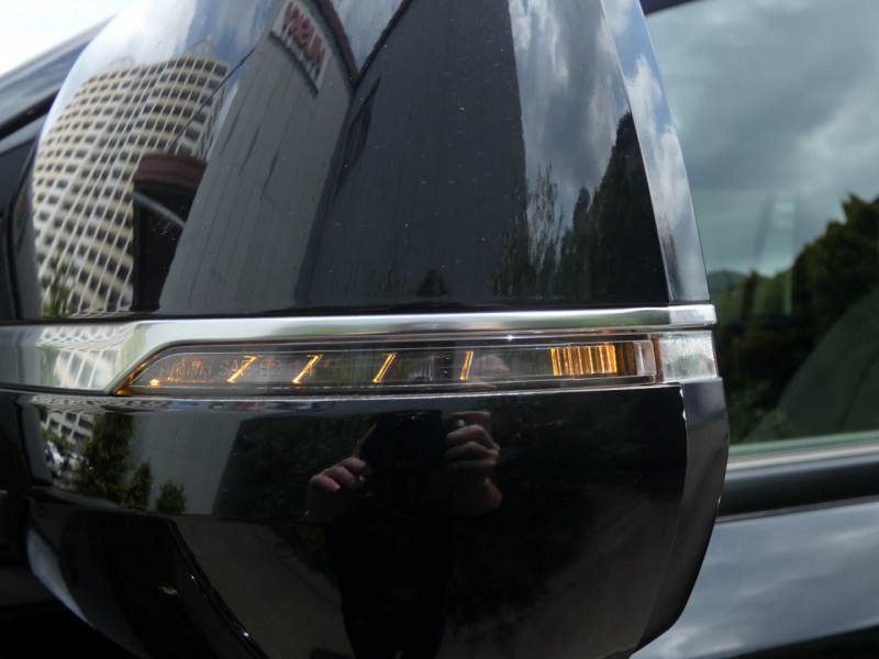 キャデラック エスカレード ﾌﾟﾚﾐｱﾑ　2015年ﾓﾃﾞﾙ 正規D車ｼｪｰﾙﾚｻﾞｰ ｼｰﾄﾋｰﾀｰ&ｸｰﾗ ｻﾝﾙｰﾌ ACC LEDﾗｲﾄ 社外24ｲﾝﾁAW　2年保証