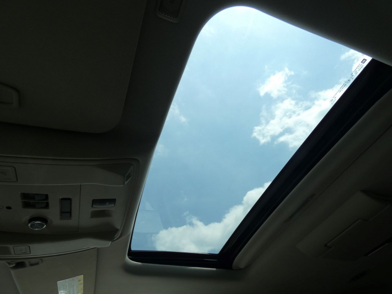 キャデラック エスカレード ﾌﾟﾚﾐｱﾑ　2015年ﾓﾃﾞﾙ 正規D車ｼｪｰﾙﾚｻﾞｰ ｼｰﾄﾋｰﾀｰ&ｸｰﾗ ｻﾝﾙｰﾌ ACC LEDﾗｲﾄ 社外24ｲﾝﾁAW　2年保証