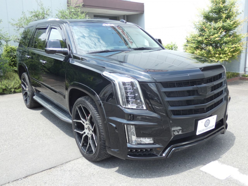 キャデラック エスカレード ﾌﾟﾚﾐｱﾑ　2015年ﾓﾃﾞﾙ 正規D車ｼｪｰﾙﾚｻﾞｰ ｼｰﾄﾋｰﾀｰ&ｸｰﾗ ｻﾝﾙｰﾌ ACC LEDﾗｲﾄ 社外24ｲﾝﾁAW　2年保証