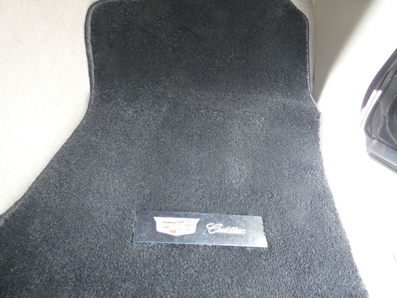 キャデラック エスカレード ﾌﾟﾚﾐｱﾑ　2015年ﾓﾃﾞﾙ 正規D車ｼｪｰﾙﾚｻﾞｰ ｼｰﾄﾋｰﾀｰ&ｸｰﾗ ｻﾝﾙｰﾌ ACC LEDﾗｲﾄ 社外24ｲﾝﾁAW　2年保証