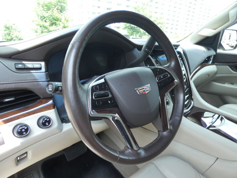 キャデラック エスカレード ﾌﾟﾚﾐｱﾑ　2015年ﾓﾃﾞﾙ 正規D車ｼｪｰﾙﾚｻﾞｰ ｼｰﾄﾋｰﾀｰ&ｸｰﾗ ｻﾝﾙｰﾌ ACC LEDﾗｲﾄ 社外24ｲﾝﾁAW　2年保証