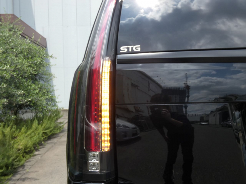 キャデラック エスカレード ﾌﾟﾚﾐｱﾑ　2015年ﾓﾃﾞﾙ 正規D車ｼｪｰﾙﾚｻﾞｰ ｼｰﾄﾋｰﾀｰ&ｸｰﾗ ｻﾝﾙｰﾌ ACC LEDﾗｲﾄ 社外24ｲﾝﾁAW　2年保証