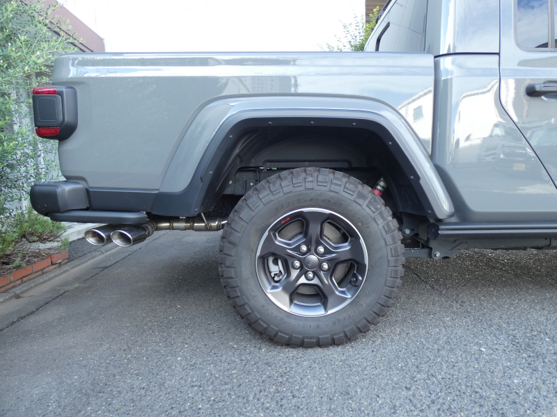 ジープ グラディエーター ﾙﾋﾞｺﾝ　2022yﾓﾃﾞﾙ  Dｻﾄﾞﾙ革 USﾊﾞﾝﾊﾟｰ ｴﾙﾌｫｰﾄﾞﾏﾌﾗｰ ｼｰﾄﾋｰﾀｰ Appleｶｰﾌﾟﾚｲ FSBｶﾒﾗ ETC　2年保証