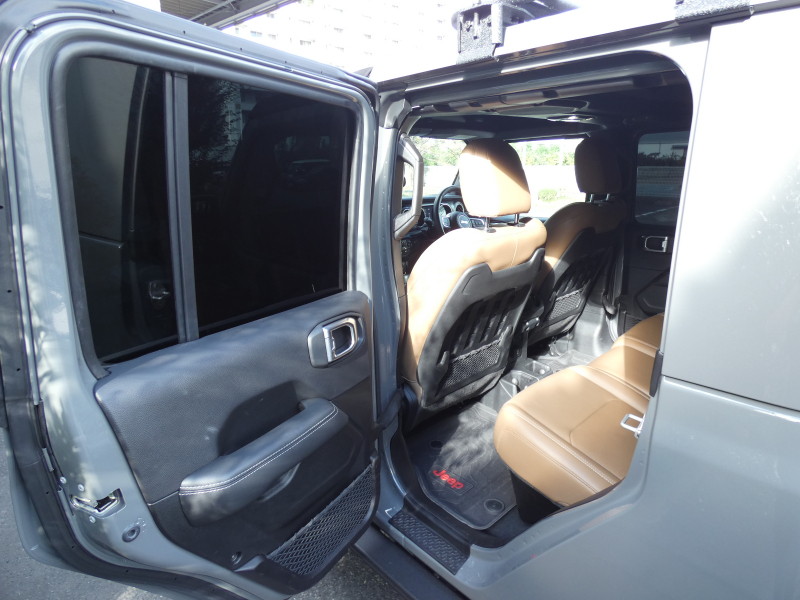 ジープ グラディエーター ﾙﾋﾞｺﾝ　2022yﾓﾃﾞﾙ  Dｻﾄﾞﾙ革 USﾊﾞﾝﾊﾟｰ ｴﾙﾌｫｰﾄﾞﾏﾌﾗｰ ｼｰﾄﾋｰﾀｰ Appleｶｰﾌﾟﾚｲ FSBｶﾒﾗ ETC　2年保証