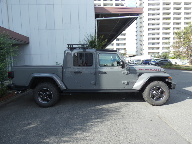 ジープ グラディエーター ﾙﾋﾞｺﾝ　2022yﾓﾃﾞﾙ  Dｻﾄﾞﾙ革 USﾊﾞﾝﾊﾟｰ ｴﾙﾌｫｰﾄﾞﾏﾌﾗｰ ｼｰﾄﾋｰﾀｰ Appleｶｰﾌﾟﾚｲ FSBｶﾒﾗ ETC　2年保証