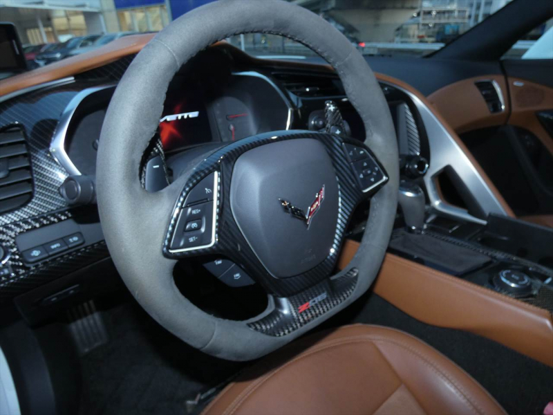 シボレー コルベット Z06 3LZ 正規D車 2017年モデル 茶革コンペティションシート ヒーター&ベンチレーター カーボングランドエフェクト 純正19/20AW AppleCarPlay 2年保証