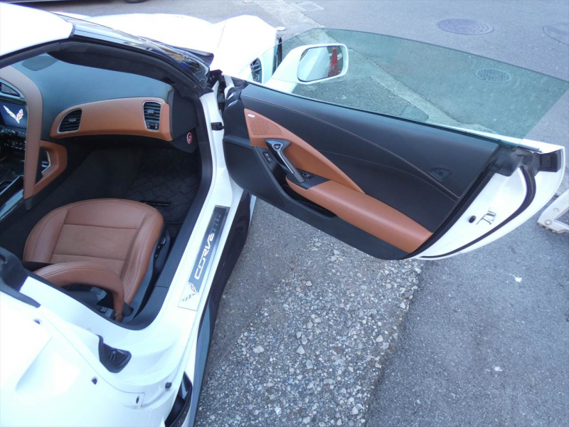 シボレー コルベット Z06 3LZ 正規D車 2017年モデル 茶革コンペティションシート ヒーター&ベンチレーター カーボングランドエフェクト 純正19/20AW AppleCarPlay 2年保証