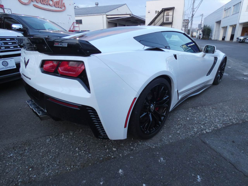 シボレー コルベット Z06 3LZ 正規D車 2017年モデル 茶革コンペティションシート ヒーター&ベンチレーター カーボングランドエフェクト 純正19/20AW AppleCarPlay 2年保証