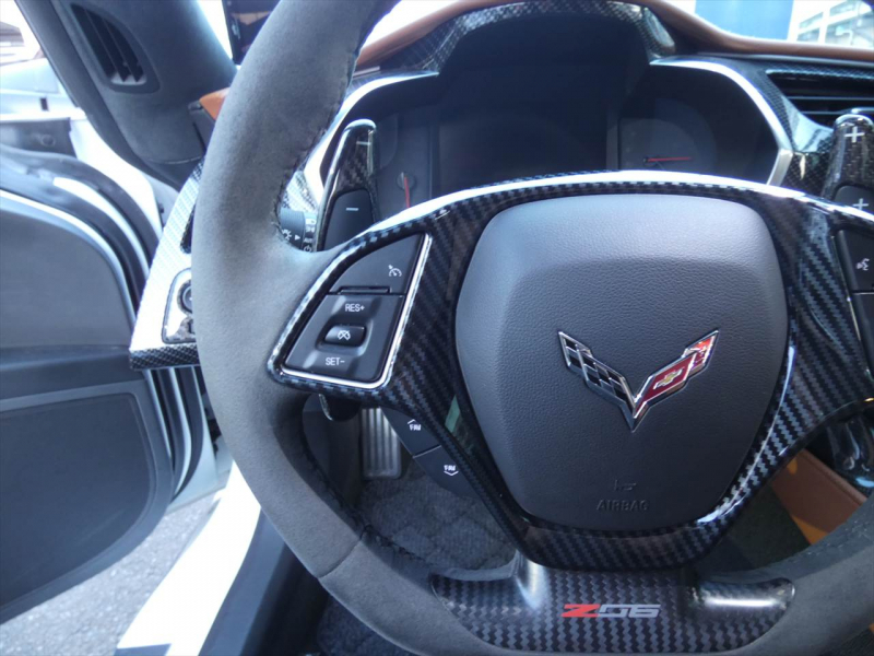 シボレー コルベット Z06 3LZ 正規D車 2017年モデル 茶革コンペティションシート ヒーター&ベンチレーター カーボングランドエフェクト 純正19/20AW AppleCarPlay 2年保証