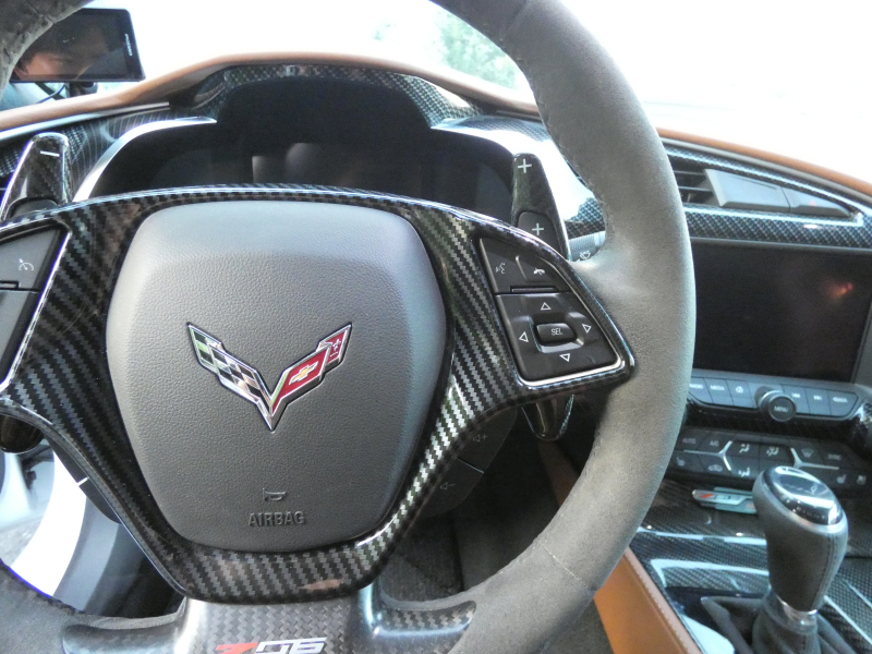 シボレー コルベット Z06 3LZ 正規D車 2017年モデル 茶革コンペティションシート ヒーター&ベンチレーター カーボングランドエフェクト 純正19/20AW AppleCarPlay 2年保証