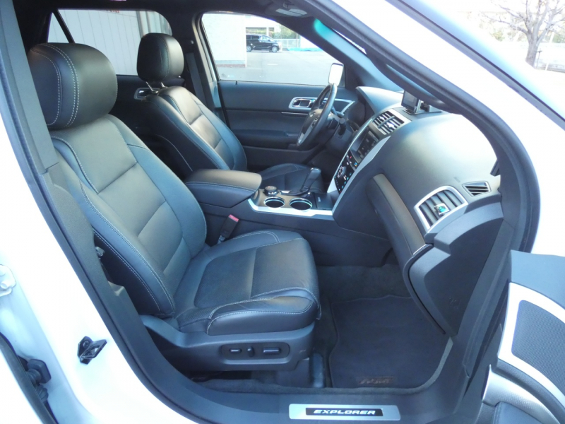 フォード エクスプローラー ｽﾎﾟｰﾂ　国内未導入 2014yﾓﾃﾞﾙ 左ﾊﾝﾄﾞﾙ 黒革 ｻﾝﾙｰﾌ ｼｰﾄﾋｰﾀｰ&ﾍﾞﾝﾁﾚｰﾀｰ 純正20ｲﾝﾁAW ﾅﾋﾞTV Bｶﾒﾗ　2年保証