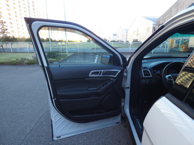 フォード エクスプローラー ｽﾎﾟｰﾂ　国内未導入 2014yﾓﾃﾞﾙ 左ﾊﾝﾄﾞﾙ 黒革 ｻﾝﾙｰﾌ ｼｰﾄﾋｰﾀｰ&ﾍﾞﾝﾁﾚｰﾀｰ 純正20ｲﾝﾁAW ﾅﾋﾞTV Bｶﾒﾗ　2年保証