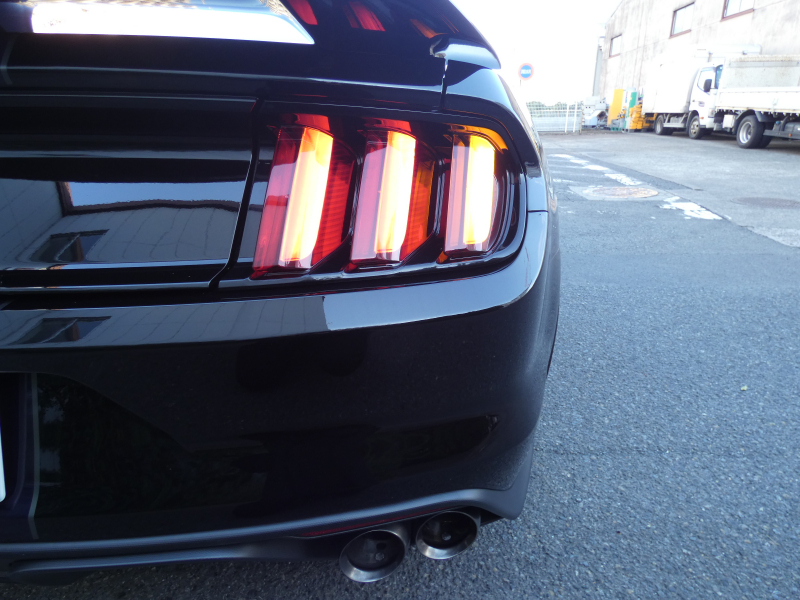フォード マスタング シェルビーGT350 2019年モデル 6速MT スポーツシート 19AW Brembo レーシングストライプ 5.2Lフラットプレーンクランク 可変マフラー AppleCarPlay 2年保証
