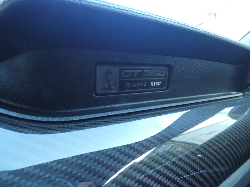 フォード マスタング シェルビーGT350 2019年モデル 6速MT スポーツシート 19AW Brembo レーシングストライプ 5.2Lフラットプレーンクランク 可変マフラー AppleCarPlay 2年保証