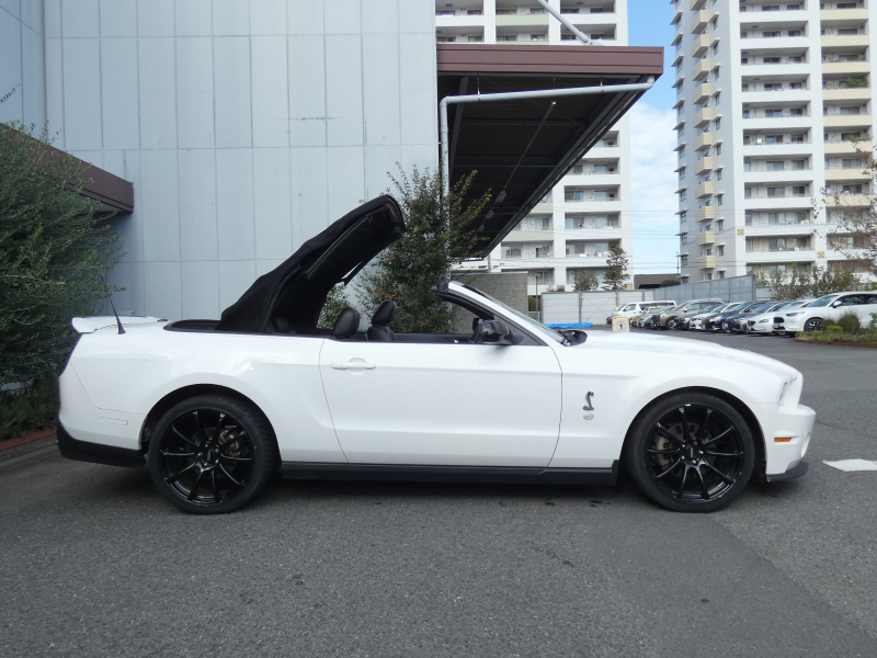 フォード マスタング V8 GTﾌﾟﾚﾐｱﾑ ｺﾝﾊﾞｰﾁﾌﾞﾙ GT500仕様　正規D車 黒革 ｼｰﾄﾋｰﾀｰ 電動ｿﾌﾄﾄｯﾌﾟ ﾅﾋﾞ地ﾃﾞｼﾞ Bｶﾒﾗ ﾌﾛｰﾏｽﾀｰﾏﾌﾗｰ 20AW ｷｾﾉﾝ　2年保証