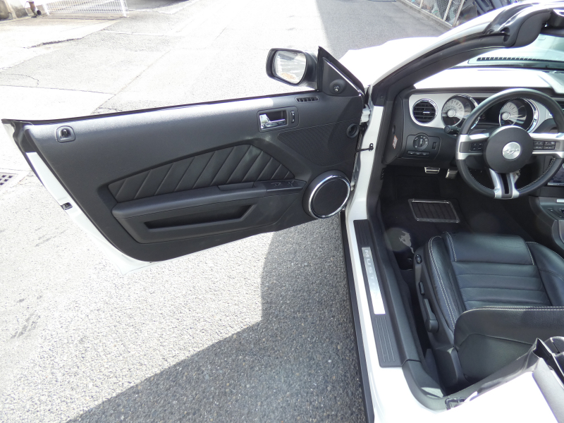 フォード マスタング V8 GTﾌﾟﾚﾐｱﾑ ｺﾝﾊﾞｰﾁﾌﾞﾙ GT500仕様　正規D車 黒革 ｼｰﾄﾋｰﾀｰ 電動ｿﾌﾄﾄｯﾌﾟ ﾅﾋﾞ地ﾃﾞｼﾞ Bｶﾒﾗ ﾌﾛｰﾏｽﾀｰﾏﾌﾗｰ 20AW ｷｾﾉﾝ　2年保証