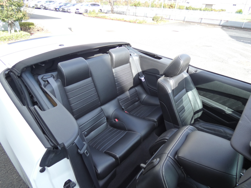 フォード マスタング V8 GTﾌﾟﾚﾐｱﾑ ｺﾝﾊﾞｰﾁﾌﾞﾙ GT500仕様　正規D車 黒革 ｼｰﾄﾋｰﾀｰ 電動ｿﾌﾄﾄｯﾌﾟ ﾅﾋﾞ地ﾃﾞｼﾞ Bｶﾒﾗ ﾌﾛｰﾏｽﾀｰﾏﾌﾗｰ 20AW ｷｾﾉﾝ　2年保証