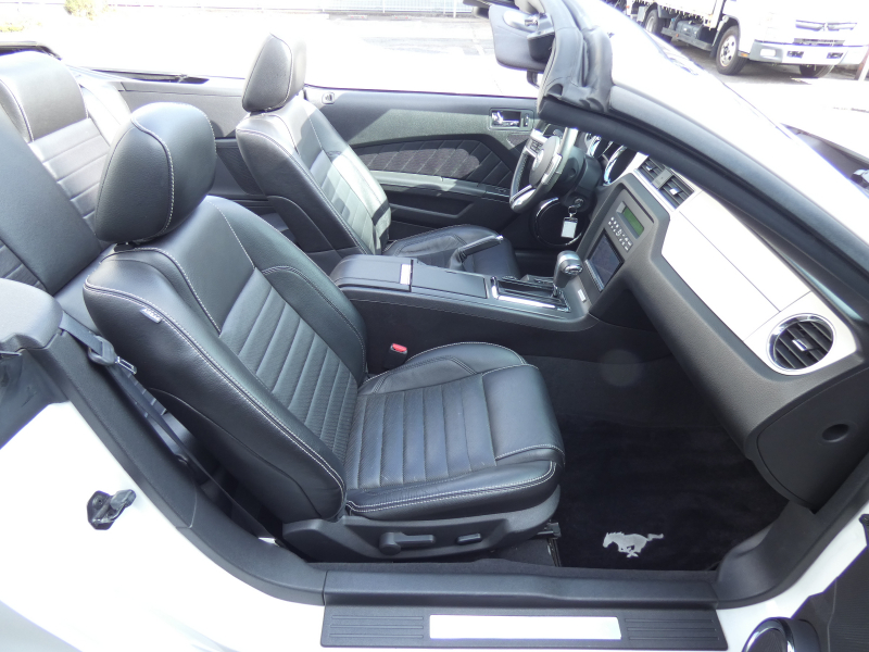 フォード マスタング V8 GTﾌﾟﾚﾐｱﾑ ｺﾝﾊﾞｰﾁﾌﾞﾙ GT500仕様　正規D車 黒革 ｼｰﾄﾋｰﾀｰ 電動ｿﾌﾄﾄｯﾌﾟ ﾅﾋﾞ地ﾃﾞｼﾞ Bｶﾒﾗ ﾌﾛｰﾏｽﾀｰﾏﾌﾗｰ 20AW ｷｾﾉﾝ　2年保証