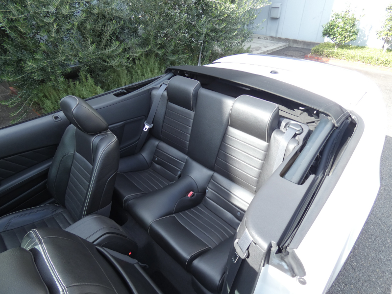 フォード マスタング V8 GTﾌﾟﾚﾐｱﾑ ｺﾝﾊﾞｰﾁﾌﾞﾙ GT500仕様　正規D車 黒革 ｼｰﾄﾋｰﾀｰ 電動ｿﾌﾄﾄｯﾌﾟ ﾅﾋﾞ地ﾃﾞｼﾞ Bｶﾒﾗ ﾌﾛｰﾏｽﾀｰﾏﾌﾗｰ 20AW ｷｾﾉﾝ　2年保証