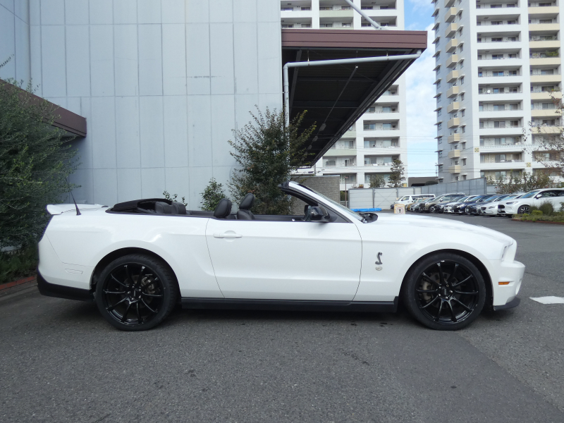 フォード マスタング V8 GTﾌﾟﾚﾐｱﾑ ｺﾝﾊﾞｰﾁﾌﾞﾙ GT500仕様　正規D車 黒革 ｼｰﾄﾋｰﾀｰ 電動ｿﾌﾄﾄｯﾌﾟ ﾅﾋﾞ地ﾃﾞｼﾞ Bｶﾒﾗ ﾌﾛｰﾏｽﾀｰﾏﾌﾗｰ 20AW ｷｾﾉﾝ　2年保証