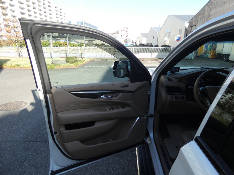 キャデラック エスカレード ﾌﾟﾗﾁﾅﾑ　正規D車 2019年ﾓﾃﾞﾙ 7人乗り3rdｼｰﾄ ｾﾐｱﾆﾘﾝ革 ｻﾝﾙｰﾌ ﾅﾋﾞTV AppleCarPlay ﾌﾘｯﾌﾟﾀﾞｳﾝ ACC ﾌﾞﾗｲﾝﾄﾞｽﾎﾟｯﾄ ｵｰﾄﾃｰﾙｹﾞｰﾄ 全周囲ｶﾒﾗ　2年保証