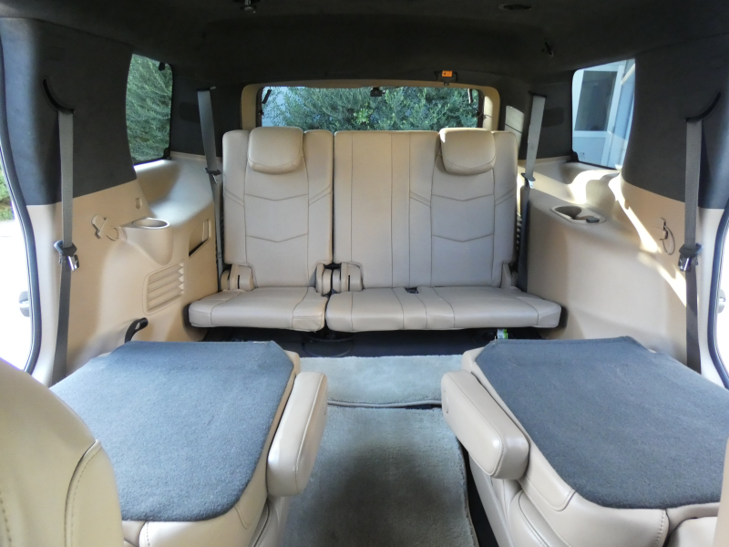 キャデラック エスカレード ﾌﾟﾗﾁﾅﾑ　正規D車 2019年ﾓﾃﾞﾙ 7人乗り3rdｼｰﾄ ｾﾐｱﾆﾘﾝ革 ｻﾝﾙｰﾌ ﾅﾋﾞTV AppleCarPlay ﾌﾘｯﾌﾟﾀﾞｳﾝ ACC ﾌﾞﾗｲﾝﾄﾞｽﾎﾟｯﾄ ｵｰﾄﾃｰﾙｹﾞｰﾄ 全周囲ｶﾒﾗ　2年保証