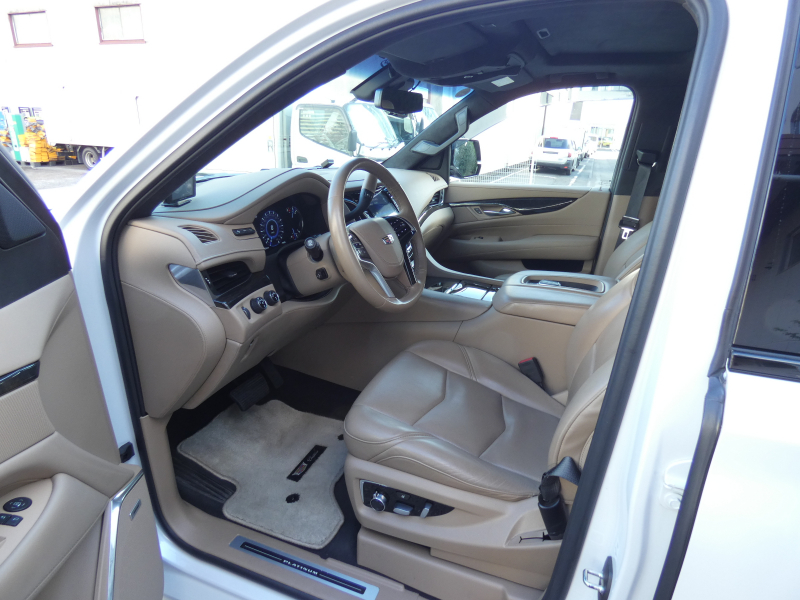 キャデラック エスカレード ﾌﾟﾗﾁﾅﾑ　正規D車 2019年ﾓﾃﾞﾙ 7人乗り3rdｼｰﾄ ｾﾐｱﾆﾘﾝ革 ｻﾝﾙｰﾌ ﾅﾋﾞTV AppleCarPlay ﾌﾘｯﾌﾟﾀﾞｳﾝ ACC ﾌﾞﾗｲﾝﾄﾞｽﾎﾟｯﾄ ｵｰﾄﾃｰﾙｹﾞｰﾄ 全周囲ｶﾒﾗ　2年保証