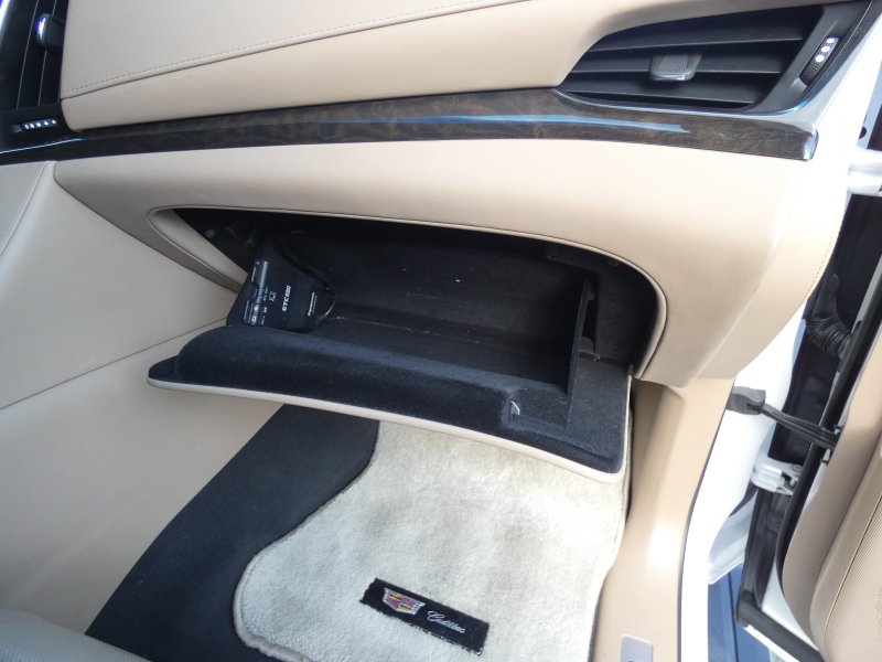 キャデラック エスカレード ﾌﾟﾗﾁﾅﾑ　正規D車 2019年ﾓﾃﾞﾙ 7人乗り3rdｼｰﾄ ｾﾐｱﾆﾘﾝ革 ｻﾝﾙｰﾌ ﾅﾋﾞTV AppleCarPlay ﾌﾘｯﾌﾟﾀﾞｳﾝ ACC ﾌﾞﾗｲﾝﾄﾞｽﾎﾟｯﾄ ｵｰﾄﾃｰﾙｹﾞｰﾄ 全周囲ｶﾒﾗ　2年保証