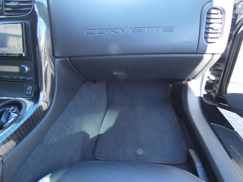 シボレー コルベット Z06　正規D車 2007年ﾓﾃﾞﾙ 6速MT 黒革 ｼｰﾄﾋｰﾀｰ ﾅﾋﾞTV Bｶﾒﾗ BOSEｻｳﾝﾄﾞ 純正18/19AW Bremboﾌﾞﾚｰｷ LSD ｷｾﾉﾝ　2年保証