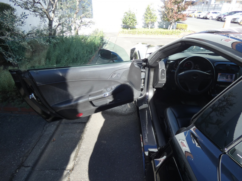 シボレー コルベット Z06　正規D車 2007年ﾓﾃﾞﾙ 6速MT 黒革 ｼｰﾄﾋｰﾀｰ ﾅﾋﾞTV Bｶﾒﾗ BOSEｻｳﾝﾄﾞ 純正18/19AW Bremboﾌﾞﾚｰｷ LSD ｷｾﾉﾝ　2年保証