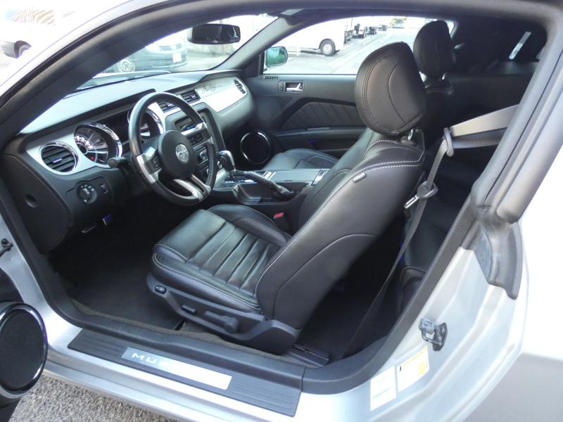 フォード マスタング V8 GTﾌﾟﾚﾐｱﾑ　新車並行 2013年ﾓﾃﾞﾙ GT500ﾌﾛﾝﾄﾌｪｲｽ Borlaﾏﾌﾗｰ AMR19AW 黒革ｼｰﾄ ｼｰﾄﾋｰﾀｰ ｷｾﾉﾝ ETC　2年保証