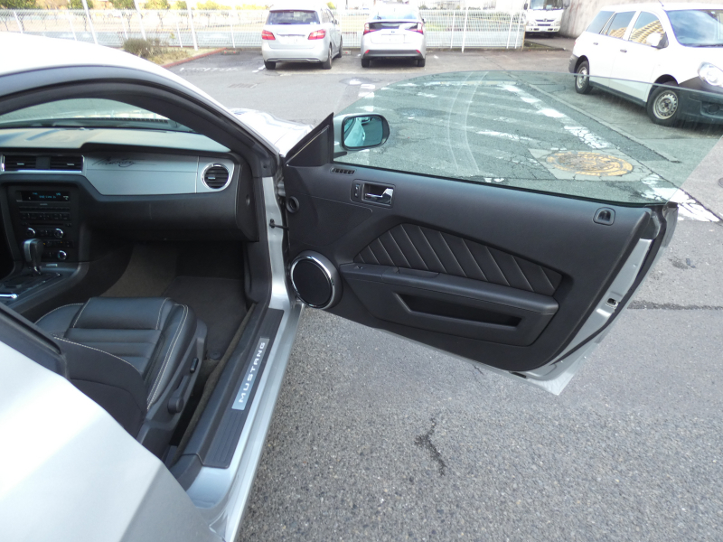 フォード マスタング V8 GTﾌﾟﾚﾐｱﾑ　新車並行 2013年ﾓﾃﾞﾙ GT500ﾌﾛﾝﾄﾌｪｲｽ Borlaﾏﾌﾗｰ AMR19AW 黒革ｼｰﾄ ｼｰﾄﾋｰﾀｰ ｷｾﾉﾝ ETC　2年保証