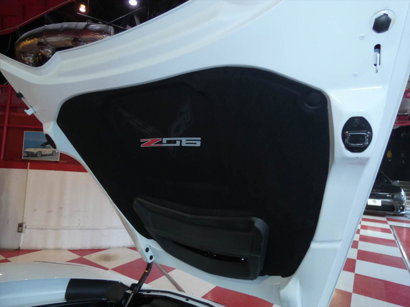 シボレー コルベット Z06　正規D車 2017年ﾓﾃﾞﾙ ｽｰﾊﾟｰﾁｬｰｼﾞｬｰ 黒革 ｼｰﾄﾋｰﾀｰ ﾅﾋﾞTV F&Bｶﾒﾗ　2年保証