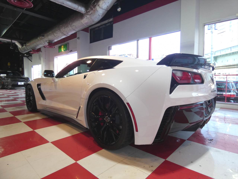 シボレー コルベット Z06　正規D車 2017年ﾓﾃﾞﾙ ｽｰﾊﾟｰﾁｬｰｼﾞｬｰ 黒革 ｼｰﾄﾋｰﾀｰ ﾅﾋﾞTV F&Bｶﾒﾗ　2年保証