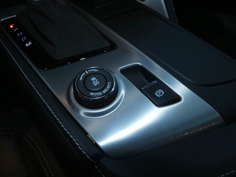 シボレー コルベット Z06　正規D車 2017年ﾓﾃﾞﾙ ｽｰﾊﾟｰﾁｬｰｼﾞｬｰ 黒革 ｼｰﾄﾋｰﾀｰ ﾅﾋﾞTV F&Bｶﾒﾗ　2年保証