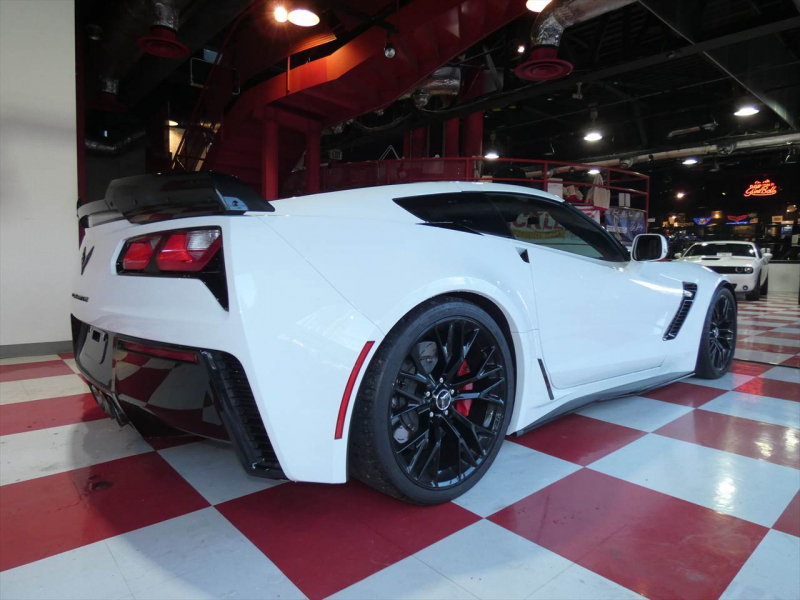 シボレー コルベット Z06　正規D車 2017年ﾓﾃﾞﾙ ｽｰﾊﾟｰﾁｬｰｼﾞｬｰ 黒革 ｼｰﾄﾋｰﾀｰ ﾅﾋﾞTV F&Bｶﾒﾗ　2年保証