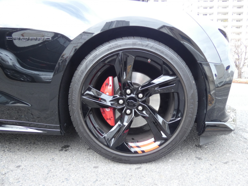 シボレー カマロ SS　正規D車 2019年ﾓﾃﾞﾙ 黒赤革ｼｰﾄ ｼｰﾄﾋｰﾀｰ&ｸｰﾗｰ ｸﾞﾗﾝﾄﾞｴﾌｪｸﾄ 純正20ｲﾝﾁAW ﾌﾞﾚﾝﾎﾞ Bｶﾒﾗ ｸﾙｺﾝ　2年保証