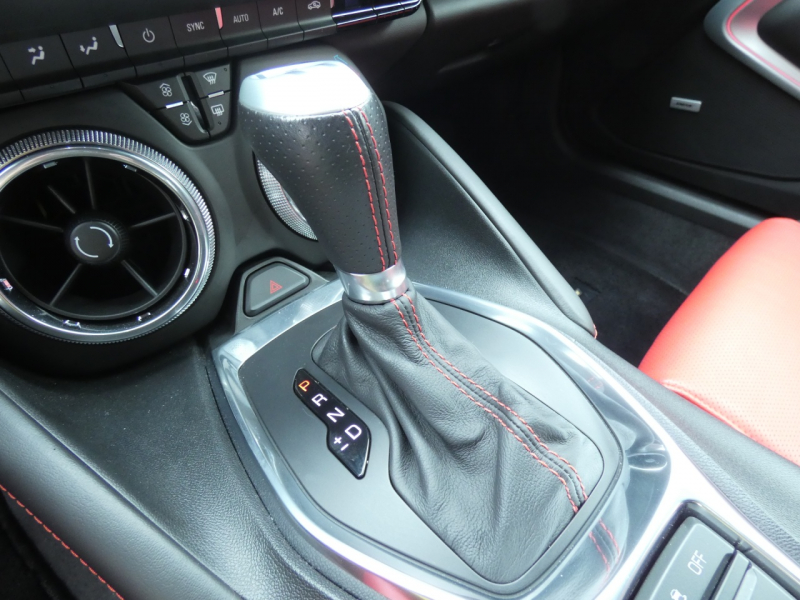 シボレー カマロ SS　正規D車 2019年ﾓﾃﾞﾙ 黒赤革ｼｰﾄ ｼｰﾄﾋｰﾀｰ&ｸｰﾗｰ ｸﾞﾗﾝﾄﾞｴﾌｪｸﾄ 純正20ｲﾝﾁAW ﾌﾞﾚﾝﾎﾞ Bｶﾒﾗ ｸﾙｺﾝ　2年保証