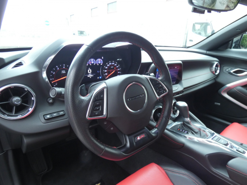 シボレー カマロ SS　正規D車 2019年ﾓﾃﾞﾙ 黒赤革ｼｰﾄ ｼｰﾄﾋｰﾀｰ&ｸｰﾗｰ ｸﾞﾗﾝﾄﾞｴﾌｪｸﾄ 純正20ｲﾝﾁAW ﾌﾞﾚﾝﾎﾞ Bｶﾒﾗ ｸﾙｺﾝ　2年保証