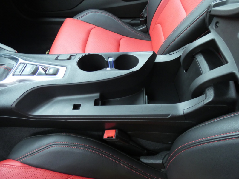 シボレー カマロ SS　正規D車 2019年ﾓﾃﾞﾙ 黒赤革ｼｰﾄ ｼｰﾄﾋｰﾀｰ&ｸｰﾗｰ ｸﾞﾗﾝﾄﾞｴﾌｪｸﾄ 純正20ｲﾝﾁAW ﾌﾞﾚﾝﾎﾞ Bｶﾒﾗ ｸﾙｺﾝ　2年保証