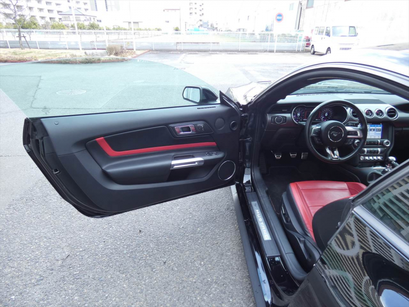 フォード マスタング GT Premium　2019年ﾓﾃﾞﾙ 6MT ﾊﾟﾌｫｰﾏﾝｽPKG 401Aｴｸｲｯﾌﾟﾒﾝﾄ SYNCﾀｯﾁﾓﾆﾀｰ ﾌﾞﾚﾝﾎﾞ LEDﾍｯﾄﾞﾗｲﾄ Bｶﾒﾗ　2年保証