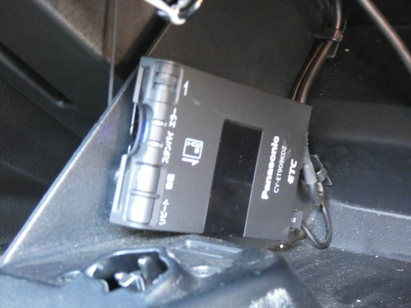 シボレー コルベット ｸﾞﾗﾝｽﾎﾟｰﾂ　正規D車 2012年ﾓﾃﾞﾙ 1ｵｰﾅｰ 黒ｺﾝﾋﾞ革 ﾅﾋﾞ  Borlaﾏﾌﾗｰ ﾘｱﾃﾞｨﾌｭｰｻﾞｰ&ｻｲﾄﾞｽｶｰﾄ ｷｾﾉﾝ 純正19AW　2年保証