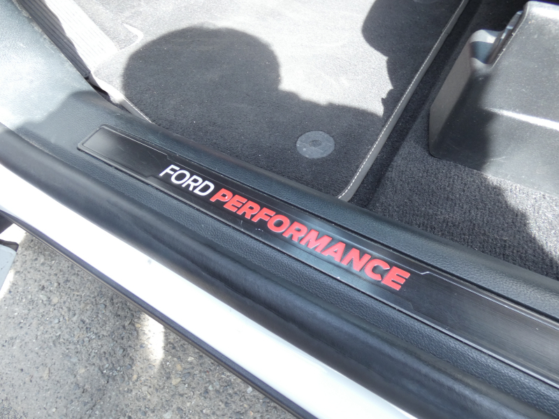 フォード エクスプローラー ST　2021年ﾓﾃﾞﾙ 新並 1ｵｰﾅｰ 黒革 ｻﾝﾙｰﾌ 401A ﾌﾟﾚﾐｱﾑﾃｸﾉﾛｼﾞｰPKG Aｶｰﾌﾟﾚｲ ｼｰﾄﾋｰﾀｰ&ﾍﾞﾝﾁﾚｰﾀｰ FSB360ｶﾒﾗ ETC　2年保証